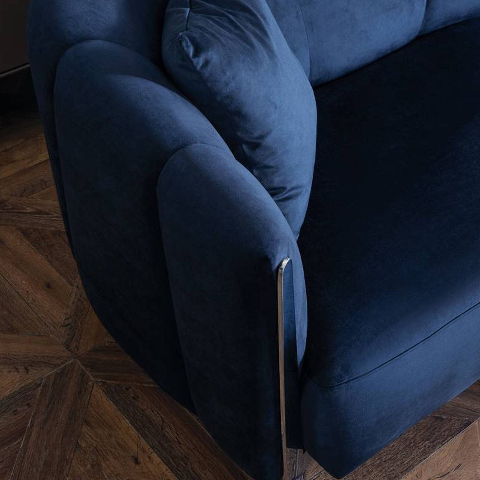 Ultra Armchair Ultra-Chair -  Armchairs - ebarza Furniture UAE | Shop Modern Furniture in Abu Dhabi & Dubai - مفروشات ايبازرا في الامارات | تسوق اثاث عصري وديكورات مميزة في دبي وابوظبي