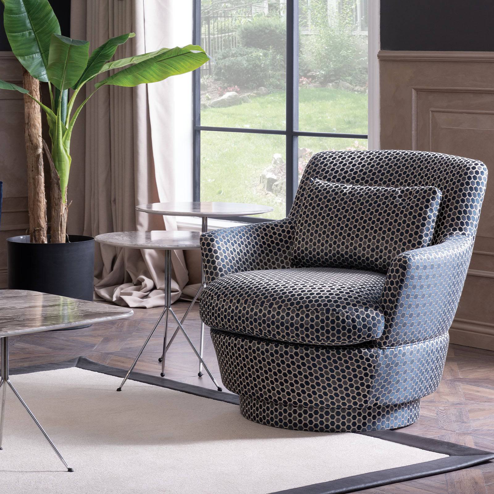 Ultra Armchair Ultra-Chair -  Armchairs - ebarza Furniture UAE | Shop Modern Furniture in Abu Dhabi & Dubai - مفروشات ايبازرا في الامارات | تسوق اثاث عصري وديكورات مميزة في دبي وابوظبي