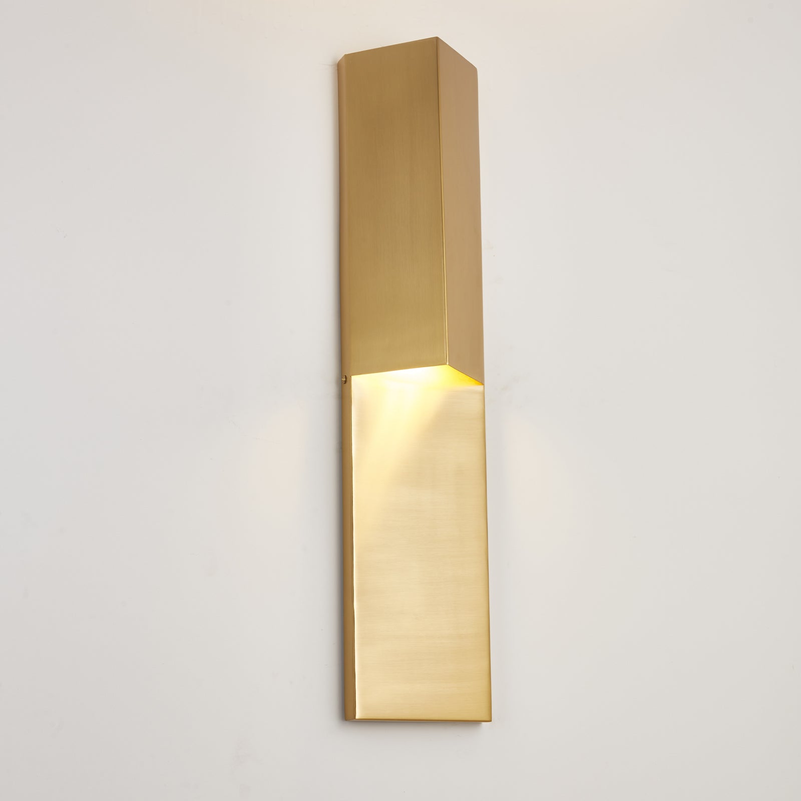Wall Lamps CY-BD-1024 -  Wall Lamps - ebarza Furniture UAE | Shop Modern Furniture in Abu Dhabi & Dubai - مفروشات ايبازرا في الامارات | تسوق اثاث عصري وديكورات مميزة في دبي وابوظبي