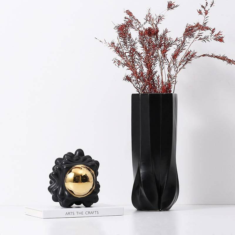 White Corṛugated Ball -A Fa-D21070A -  Home Decor Figurines - ebarza Furniture UAE | Shop Modern Furniture in Abu Dhabi & Dubai - مفروشات ايبازرا في الامارات | تسوق اثاث عصري وديكورات مميزة في دبي وابوظبي