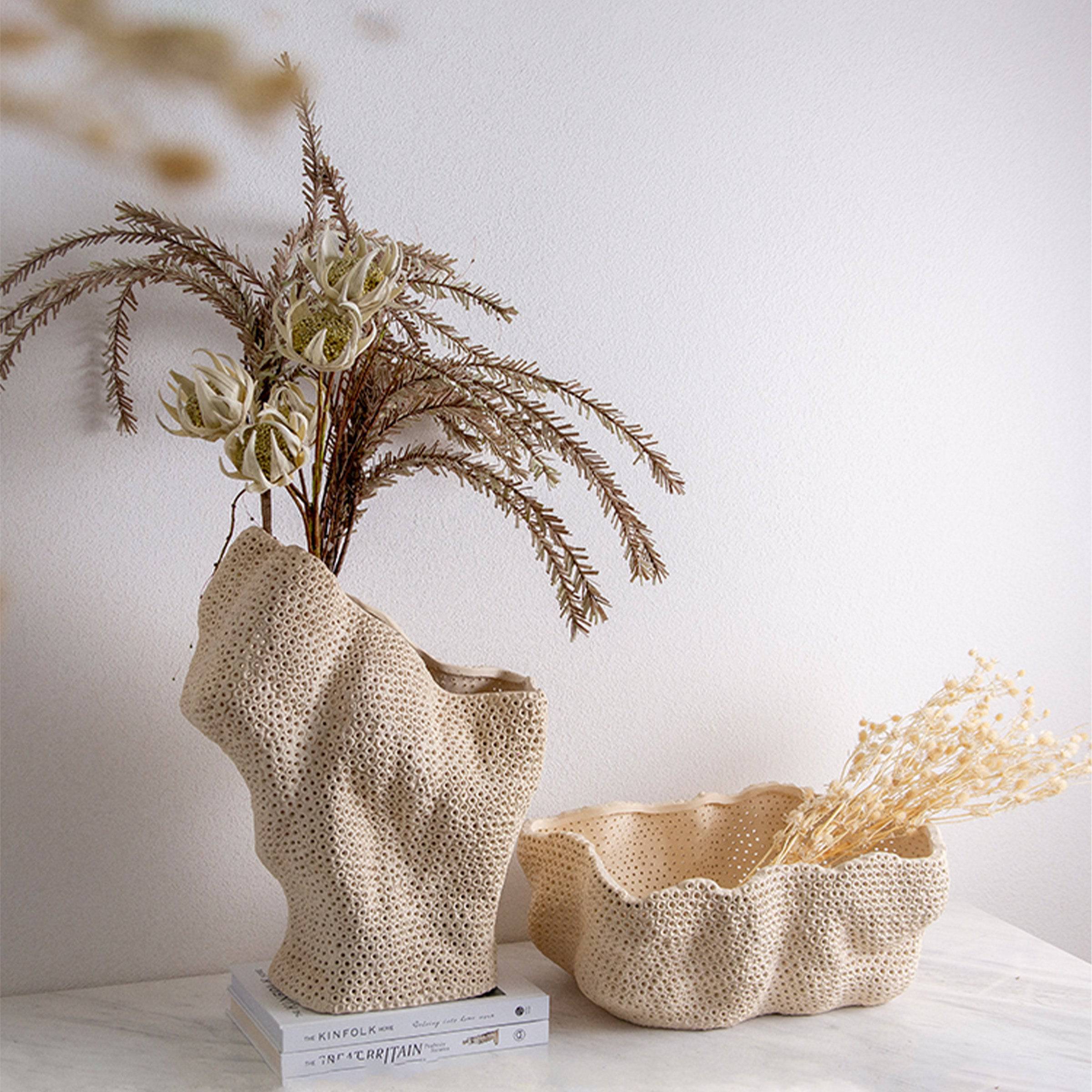 White Handmade Vase -A Fa-D2130A -  Vases - ebarza Furniture UAE | Shop Modern Furniture in Abu Dhabi & Dubai - مفروشات ايبازرا في الامارات | تسوق اثاث عصري وديكورات مميزة في دبي وابوظبي