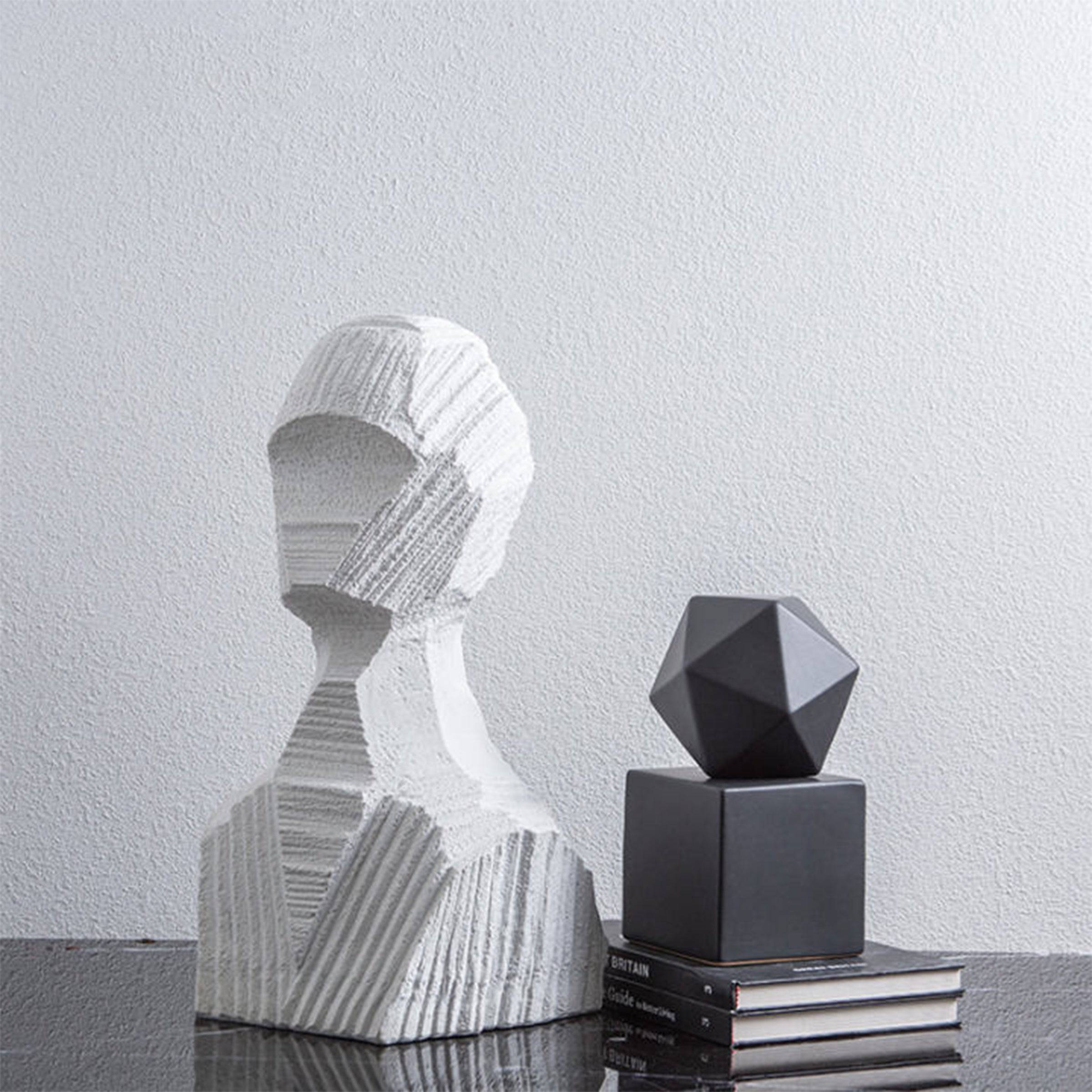 White Striped Figure Decoration Fc-Sz2024B -  Home Decor Figurines - ebarza Furniture UAE | Shop Modern Furniture in Abu Dhabi & Dubai - مفروشات ايبازرا في الامارات | تسوق اثاث عصري وديكورات مميزة في دبي وابوظبي