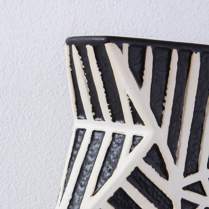 Zebra Hand Grinding Vase -A Fa-D21045A -  Vases - ebarza Furniture UAE | Shop Modern Furniture in Abu Dhabi & Dubai - مفروشات ايبازرا في الامارات | تسوق اثاث عصري وديكورات مميزة في دبي وابوظبي