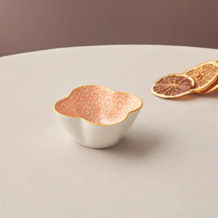 Karaca Floral Orange Clover Snack Plate 10 cm 153.03.08.2977 -  Bowls - ebarza Furniture UAE | Shop Modern Furniture in Abu Dhabi & Dubai - مفروشات ايبازرا في الامارات | تسوق اثاث عصري وديكورات مميزة في دبي وابوظبي