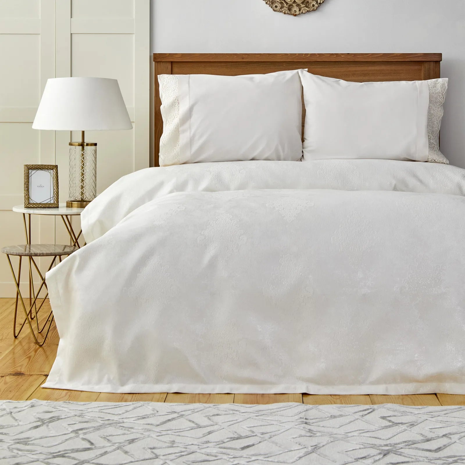 Karaca Home Laurel White 100% Cotton Lace Cotton Private Set 200.19.01.0177 -  Bedding - ebarza Furniture UAE | Shop Modern Furniture in Abu Dhabi & Dubai - مفروشات ايبازرا في الامارات | تسوق اثاث عصري وديكورات مميزة في دبي وابوظبي