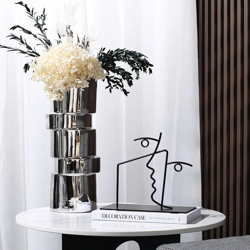 Black Metal Linear Sculpture Fc-W2117C -  Home Decor Figurines - ebarza Furniture UAE | Shop Modern Furniture in Abu Dhabi & Dubai - مفروشات ايبازرا في الامارات | تسوق اثاث عصري وديكورات مميزة في دبي وابوظبي