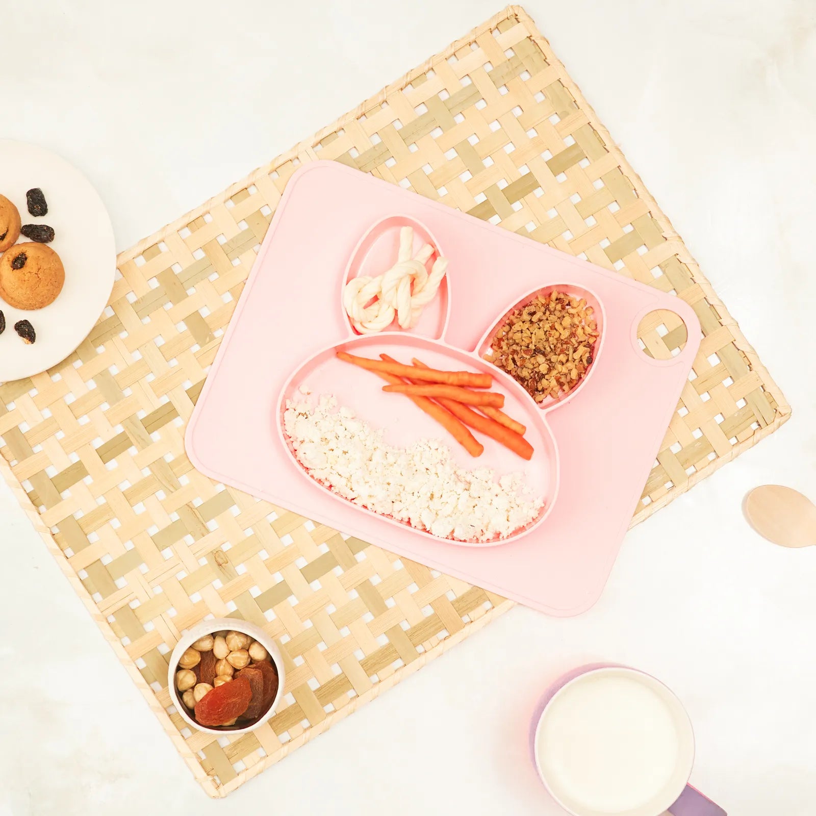 Karaca Bunny Food Plate 153.03.06.6603 -  Plates - ebarza Furniture UAE | Shop Modern Furniture in Abu Dhabi & Dubai - مفروشات ايبازرا في الامارات | تسوق اثاث عصري وديكورات مميزة في دبي وابوظبي