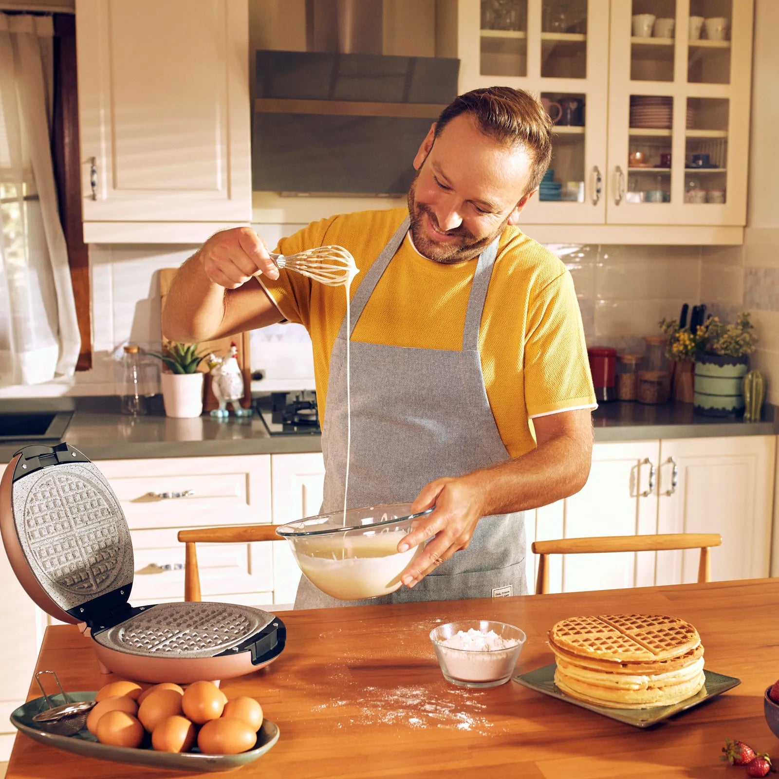 Karaca Funday Redgold Removable Plate Waffle Maker 1000W 153.01.06.4928 -  Kitchen Appliances - ebarza Furniture UAE | Shop Modern Furniture in Abu Dhabi & Dubai - مفروشات ايبازرا في الامارات | تسوق اثاث عصري وديكورات مميزة في دبي وابوظبي