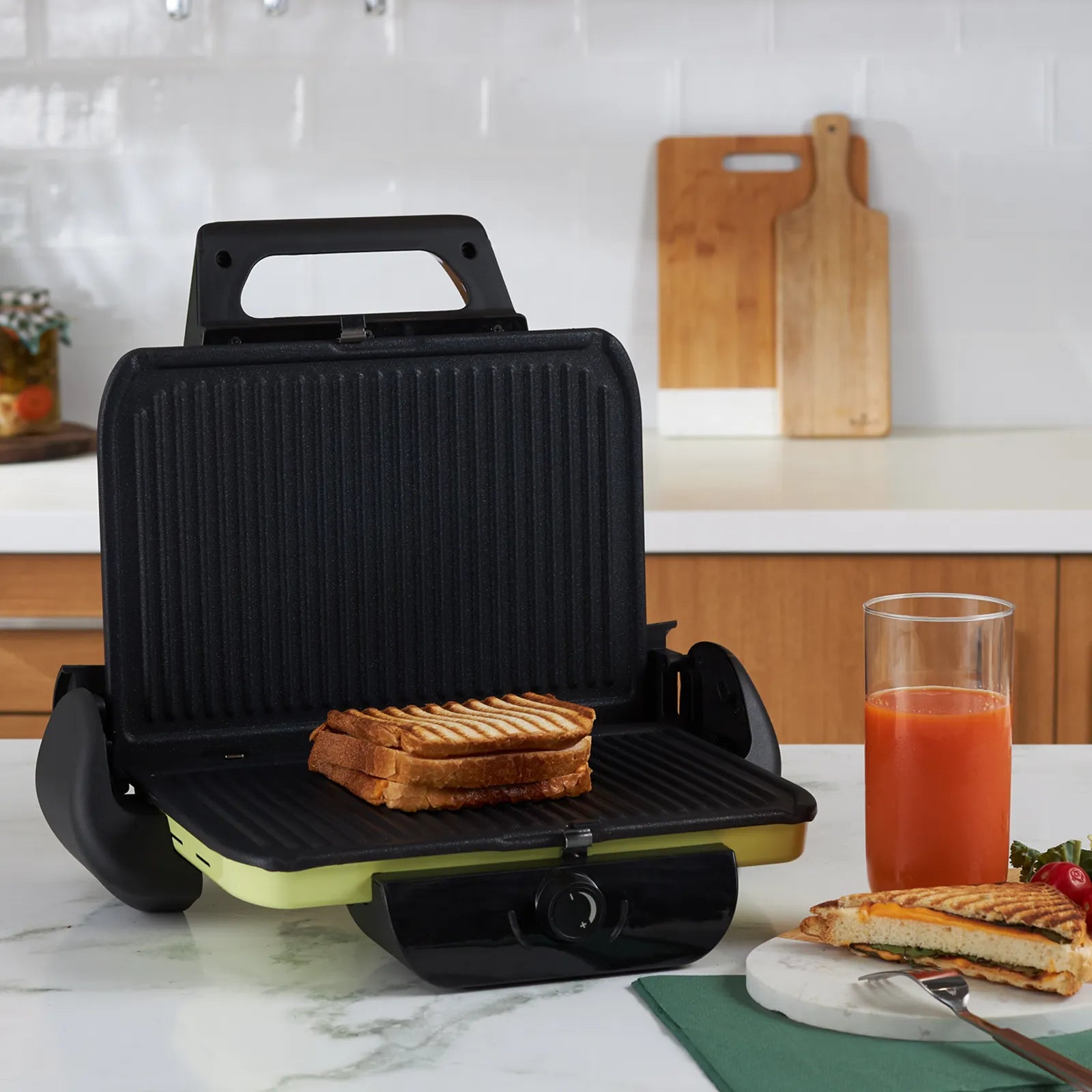 Karaca Future Plus Bio Diamond Antibacterial Lime Grill And Toaster 153.03.06.6203 -  Kitchen Appliances - ebarza Furniture UAE | Shop Modern Furniture in Abu Dhabi & Dubai - مفروشات ايبازرا في الامارات | تسوق اثاث عصري وديكورات مميزة في دبي وابوظبي