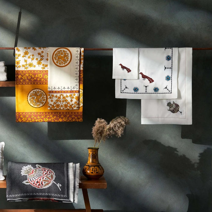Karaca Home Paye Seljuk Series Bird Embroidery 100% Cotton Towel Set 200.20.01.0626 -  Towels - ebarza Furniture UAE | Shop Modern Furniture in Abu Dhabi & Dubai - مفروشات ايبازرا في الامارات | تسوق اثاث عصري وديكورات مميزة في دبي وابوظبي