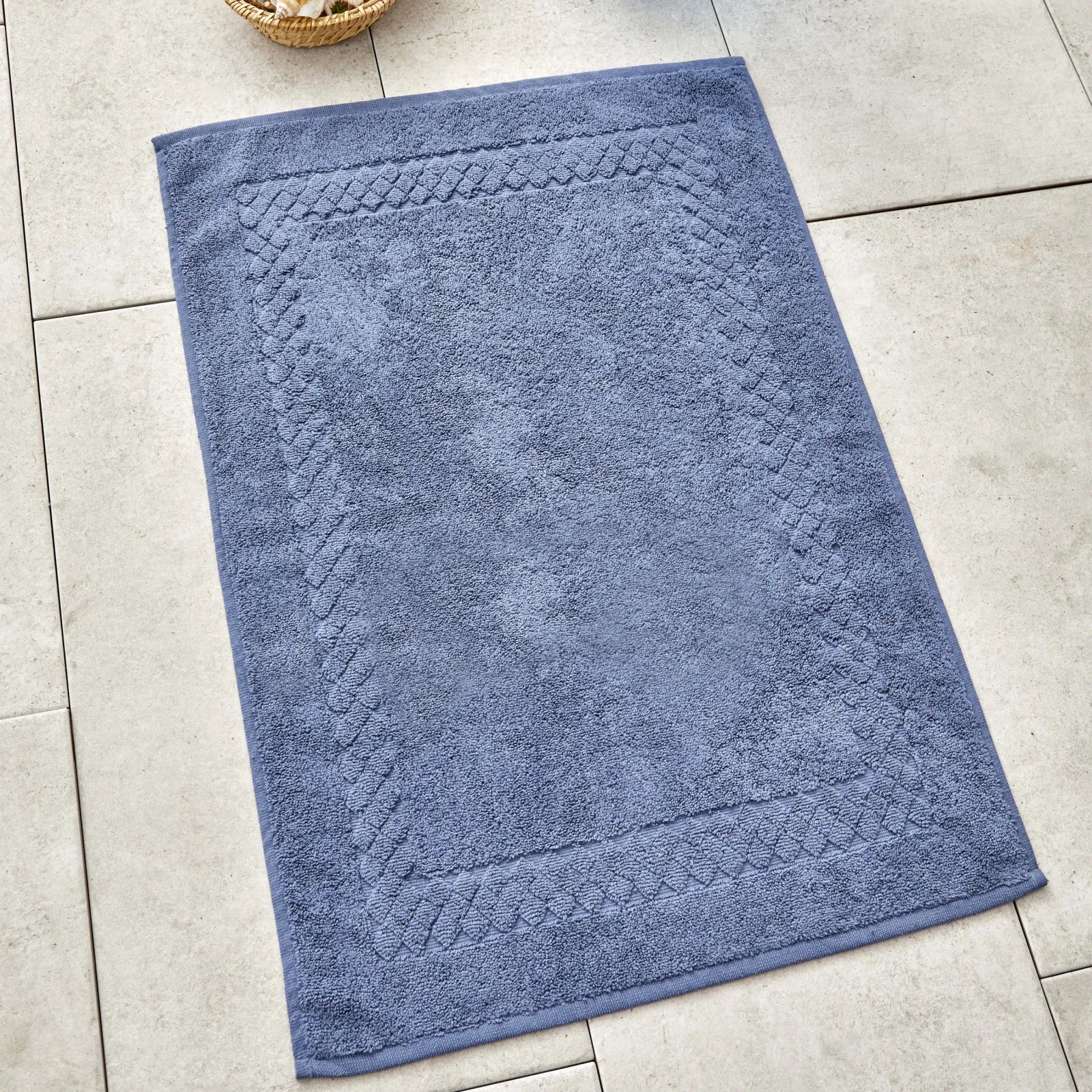 Karaca Home Riyala Indigo Foot Towel 50X70 Cm 200.19.01.0190 -  Bath Mats - ebarza Furniture UAE | Shop Modern Furniture in Abu Dhabi & Dubai - مفروشات ايبازرا في الامارات | تسوق اثاث عصري وديكورات مميزة في دبي وابوظبي