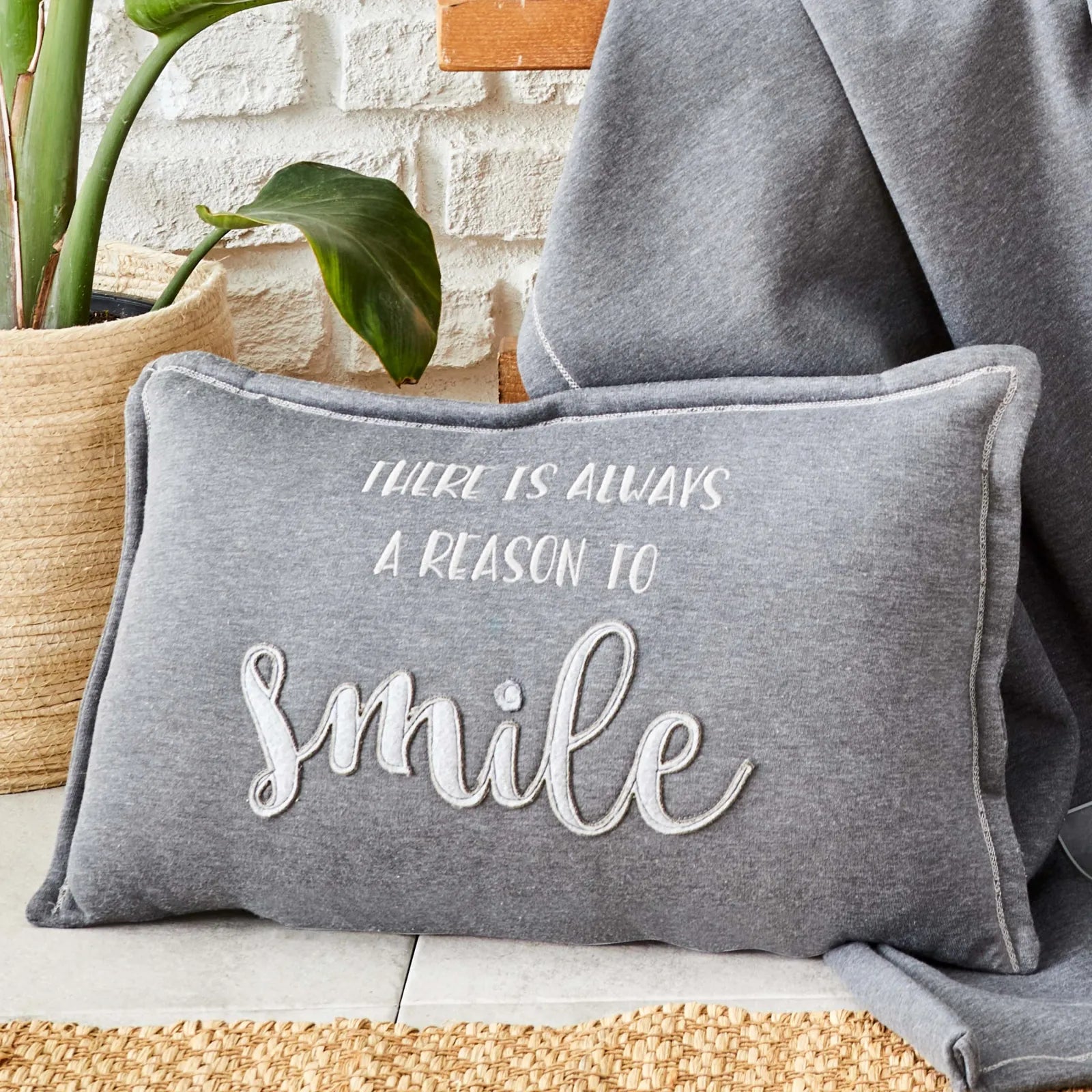 Karaca Home Softy Gray Embroidered Filled Pillowcase 35X55 Cm 200.19.01.0392 -  Cushions - ebarza Furniture UAE | Shop Modern Furniture in Abu Dhabi & Dubai - مفروشات ايبازرا في الامارات | تسوق اثاث عصري وديكورات مميزة في دبي وابوظبي