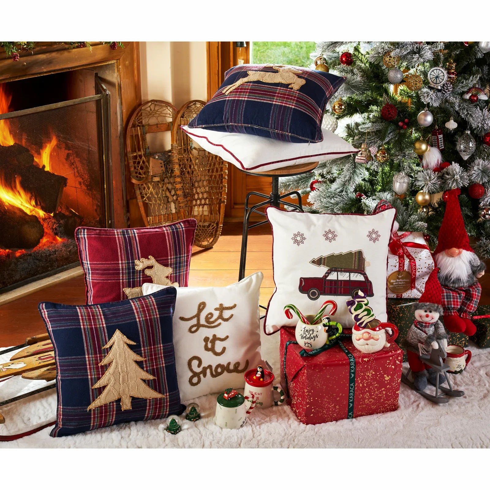 Karaca Home Woodland White Trolley Cozy Pillow 45X45 Cm 200.19.01.1023 -  Cushions - ebarza Furniture UAE | Shop Modern Furniture in Abu Dhabi & Dubai - مفروشات ايبازرا في الامارات | تسوق اثاث عصري وديكورات مميزة في دبي وابوظبي