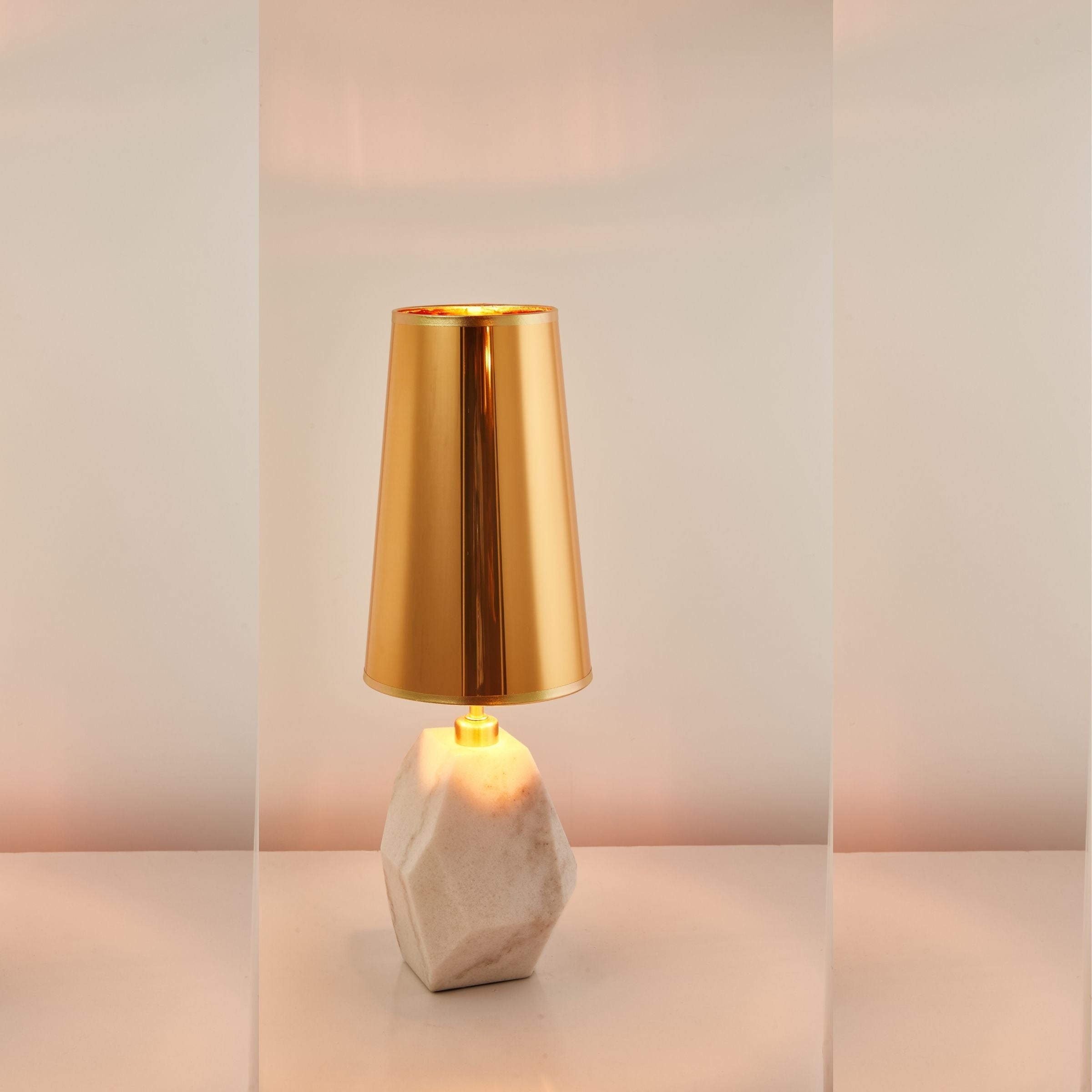 Soul White Marble Table Lamp CY-LTD-1023-W -  Desk\table Lamps - ebarza Furniture UAE | Shop Modern Furniture in Abu Dhabi & Dubai - مفروشات ايبازرا في الامارات | تسوق اثاث عصري وديكورات مميزة في دبي وابوظبي