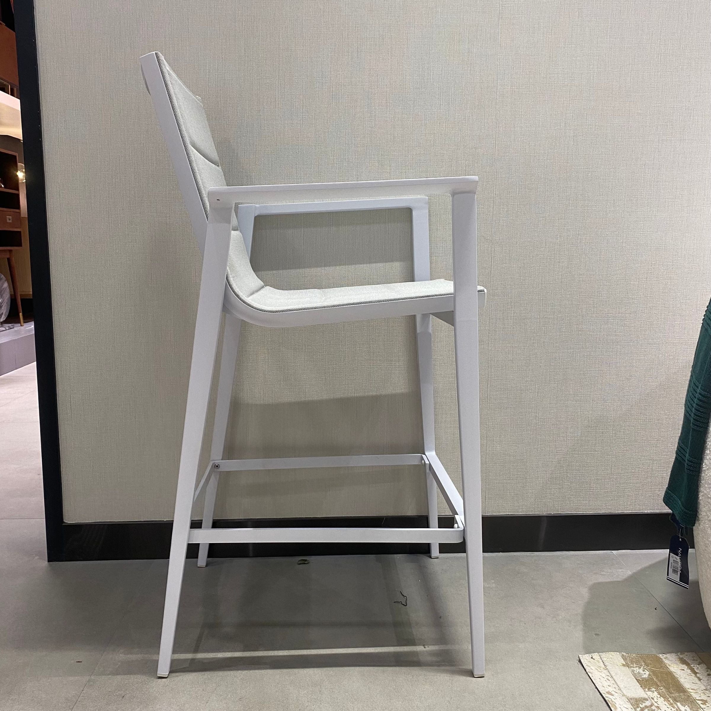 Display Item - Tango Aluminum Outdoor Bar Chair Aether-Bar-W-Chair Nakheel -  Bar Stools - ebarza Furniture UAE | Shop Modern Furniture in Abu Dhabi & Dubai - مفروشات ايبازرا في الامارات | تسوق اثاث عصري وديكورات مميزة في دبي وابوظبي