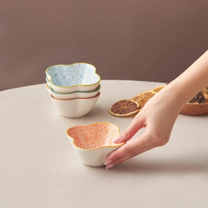 Karaca Floral Orange Clover Snack Plate 10 cm 153.03.08.2977 -  Bowls - ebarza Furniture UAE | Shop Modern Furniture in Abu Dhabi & Dubai - مفروشات ايبازرا في الامارات | تسوق اثاث عصري وديكورات مميزة في دبي وابوظبي